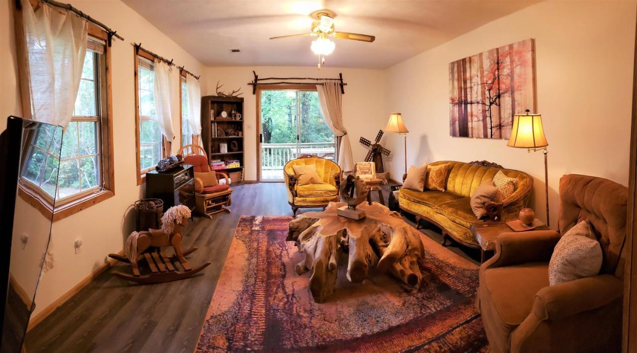 Ridge Retreat At Hearthstone Cabins And Camping - Pet Friendly เฮเลน ภายนอก รูปภาพ