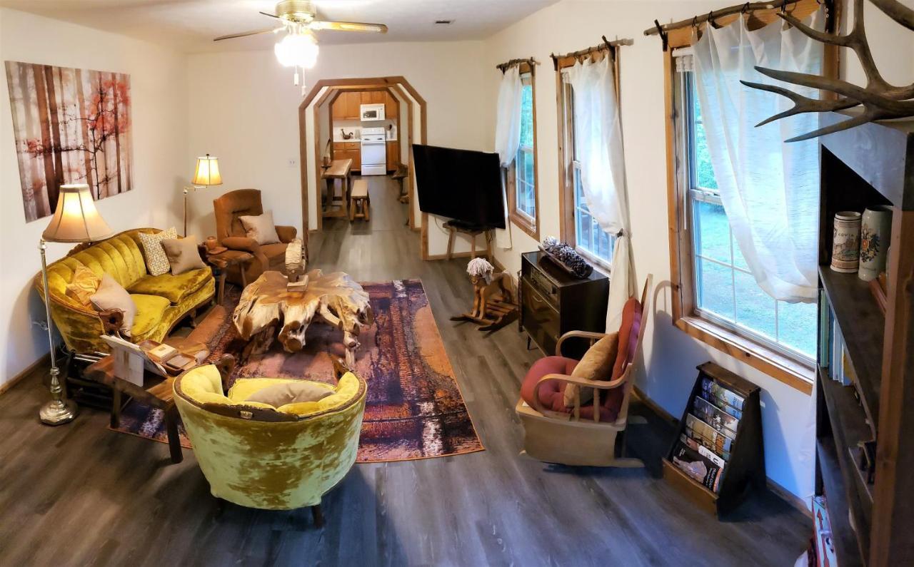 Ridge Retreat At Hearthstone Cabins And Camping - Pet Friendly เฮเลน ภายนอก รูปภาพ