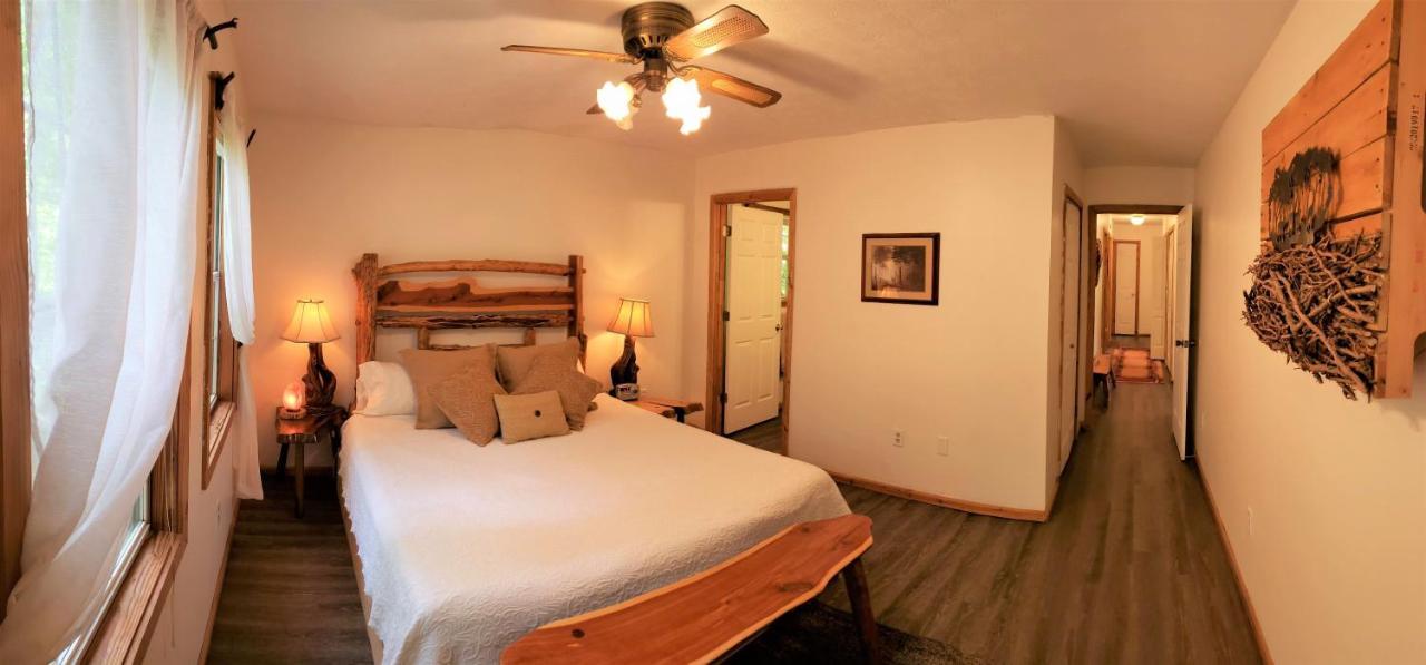 Ridge Retreat At Hearthstone Cabins And Camping - Pet Friendly เฮเลน ภายนอก รูปภาพ